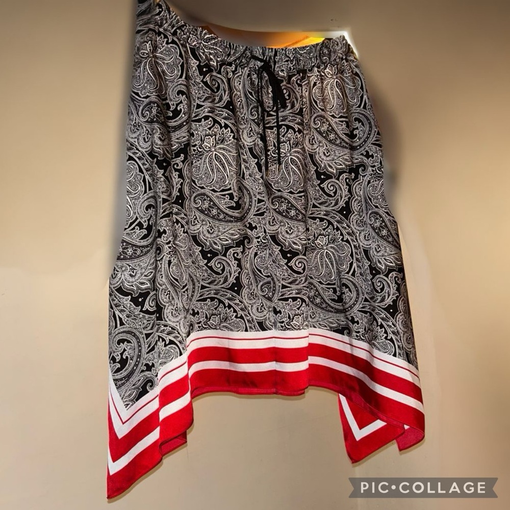 Like NEW! Lauren Paisley Bandana Skirt